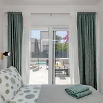 公寓 Six On Pool *