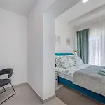 Apartman Six On Pool *