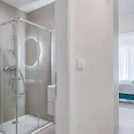 Six On Pool Apartman Makarska