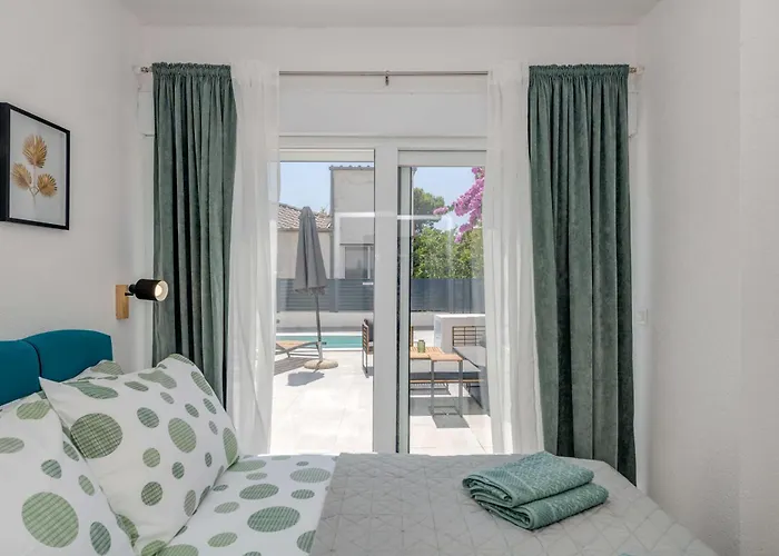 Apartman Six On Pool *