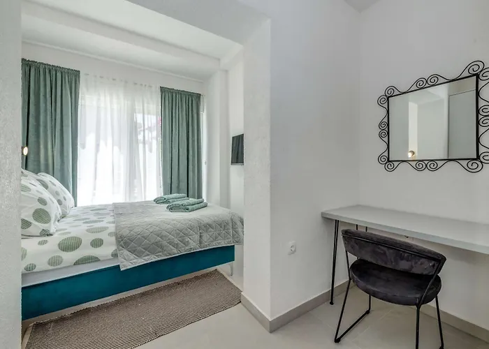 Apartman Six On Pool