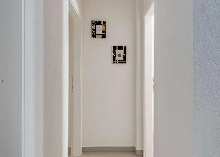 Six On Pool Apartman Makarska